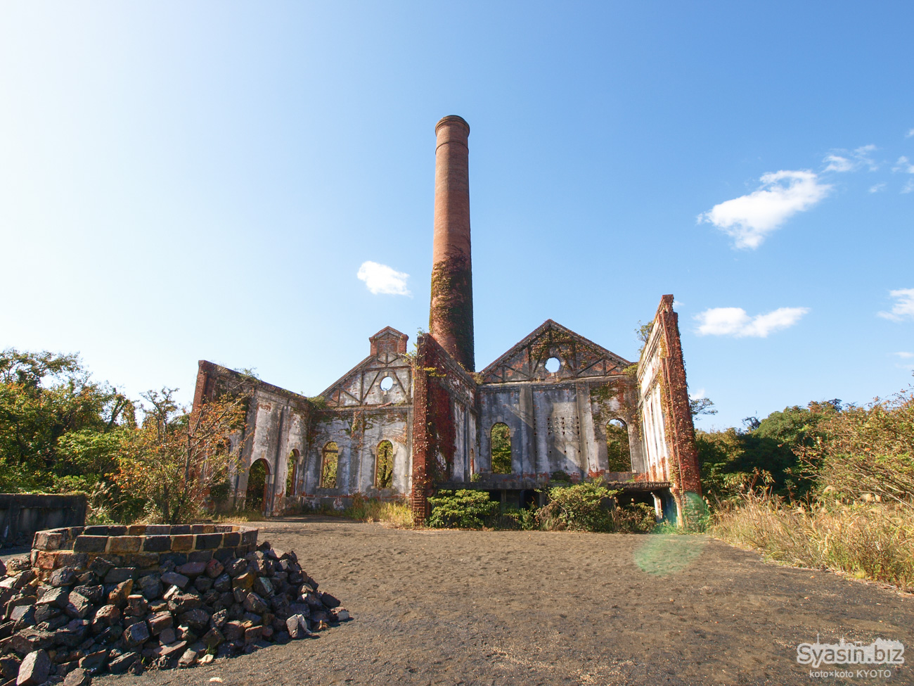 犬島の精錬所跡 – スラグ煉瓦と煙突とアートの島
