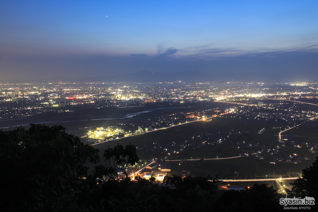 三上山 (近江富士)の夜景 – 滋賀県野洲市
