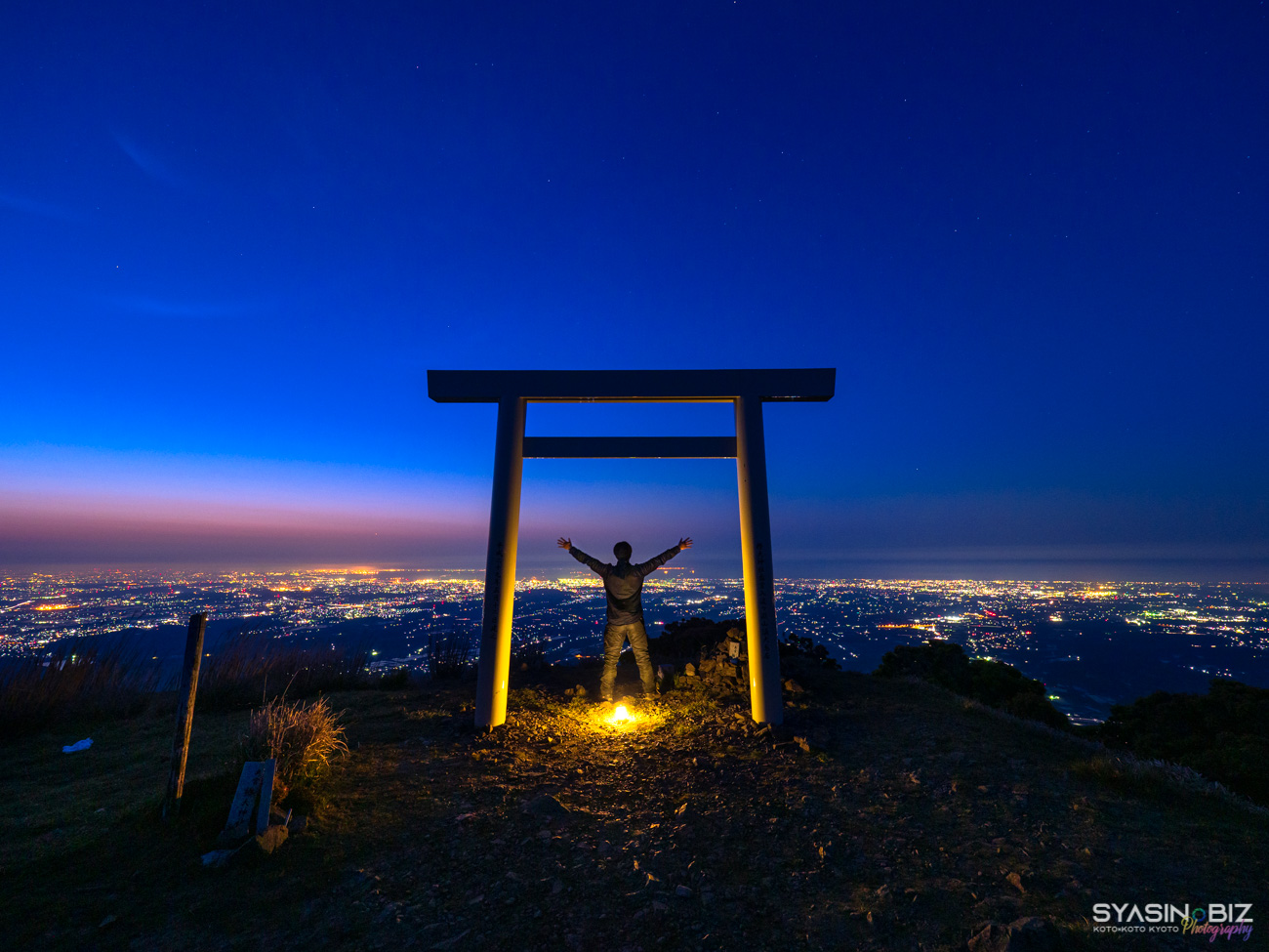 入道ヶ岳山頂からの夜景