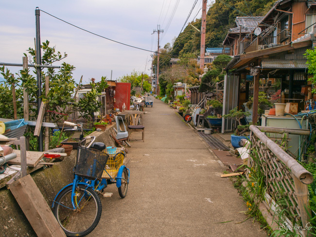 琵琶湖に浮かぶ有人島「沖島」は独自の文化が残る不思議の島