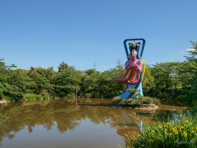 乙姫公園 – 高さ11mの巨大乙姫様像がなんか…微妙