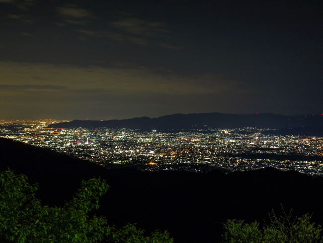 登仙台の夜景 – 比叡山ドライブウェイ